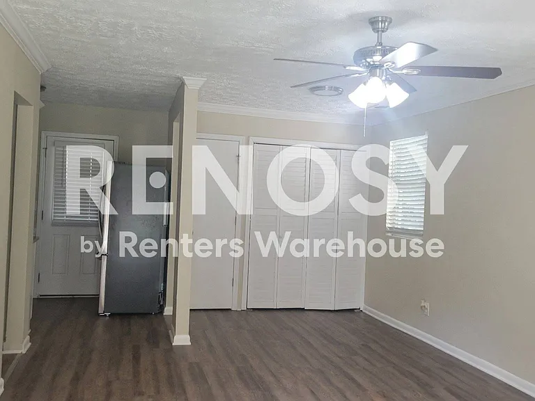 2519 Godfrey Dr NW — Photo 2