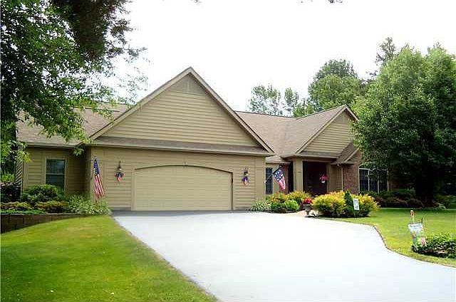 1st image of 7704 Tamarack Ln