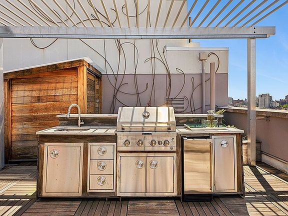 4th image of 301 W 115th St Penthouse Ph4a