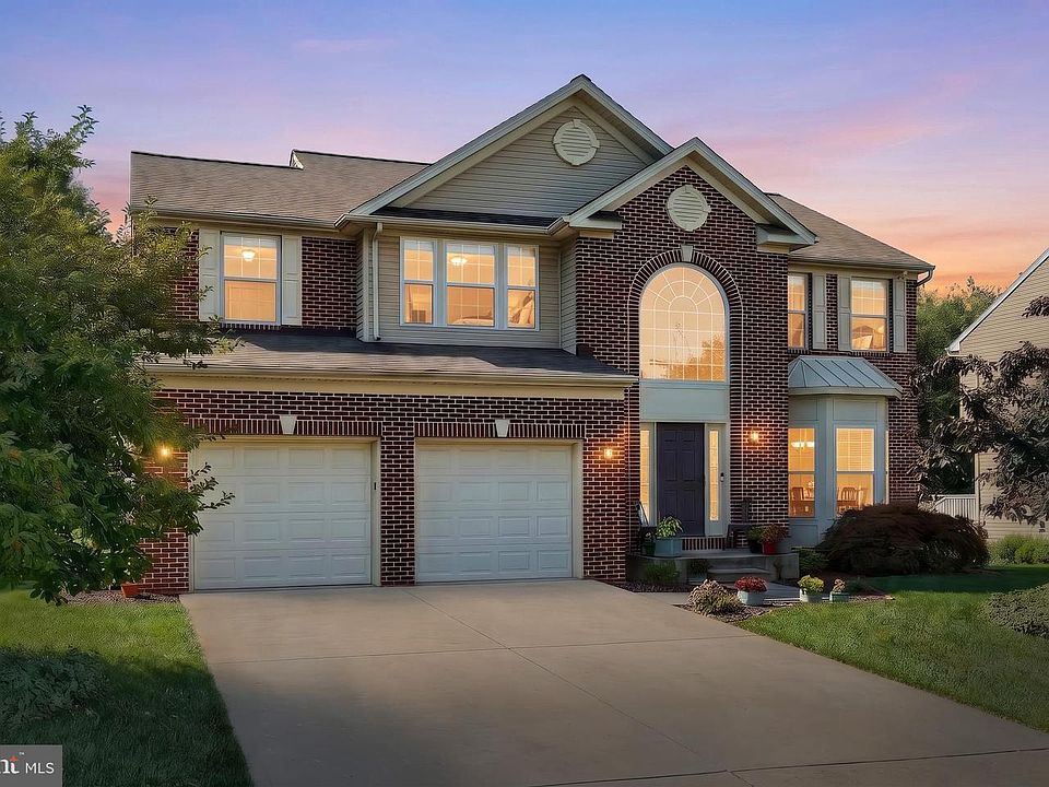 1st image of 1065 Stone Gate Dr