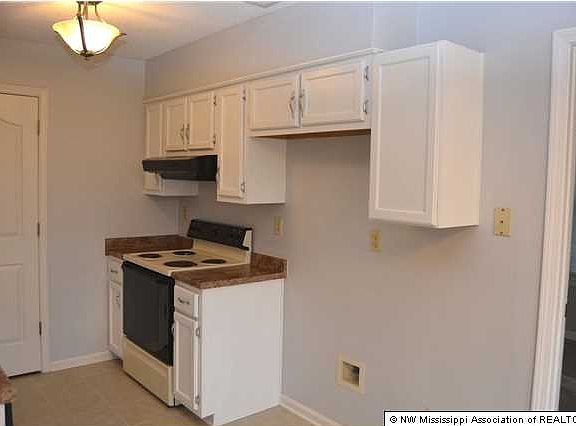 3rd image of 1760 Thomas St