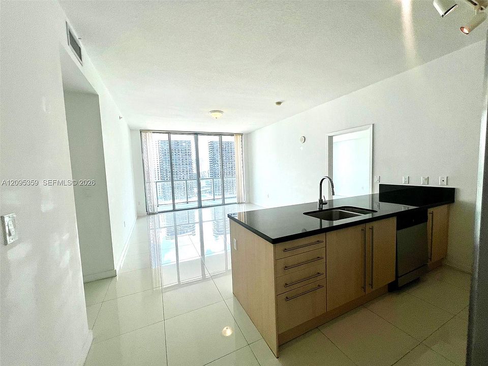 1st image of 1111 SW 1st Ave APT 2623
