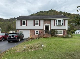 1014 Cavitts Creek Rd, North Tazewell, VA 24630