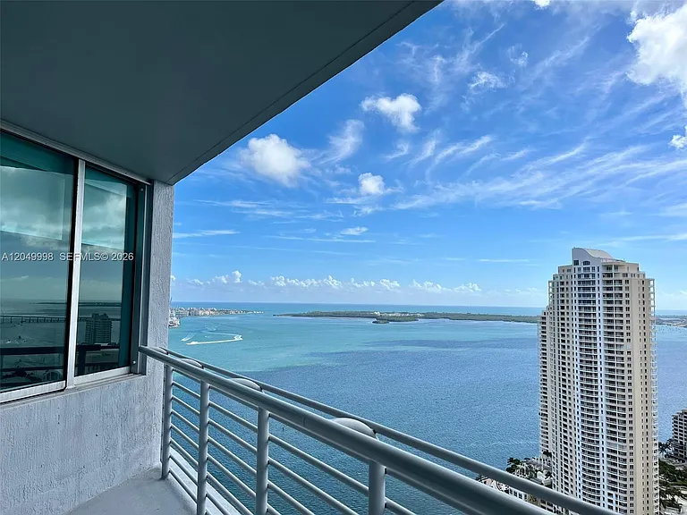 335 Biscayne Blvd #4207 — Photo 3