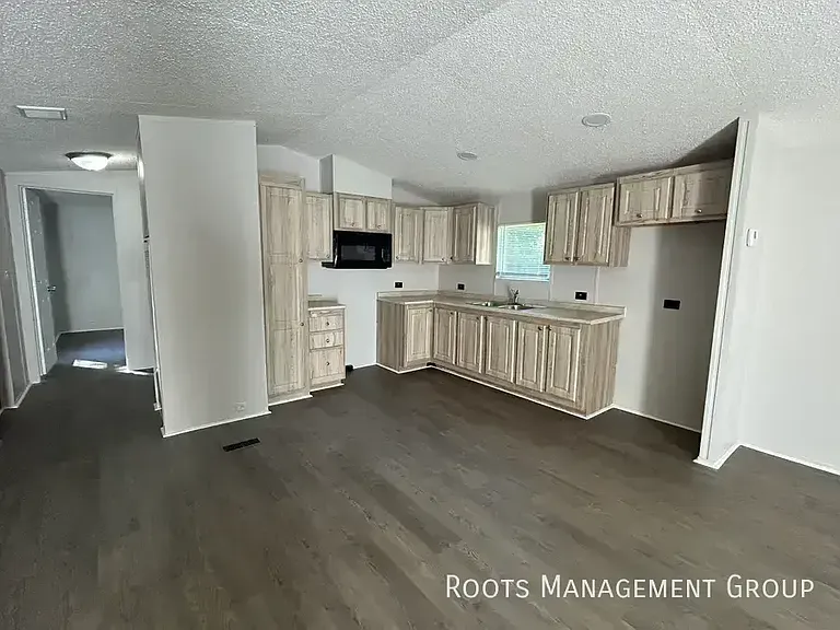272 Emerson Bypass Rd #A27 — Photo 3