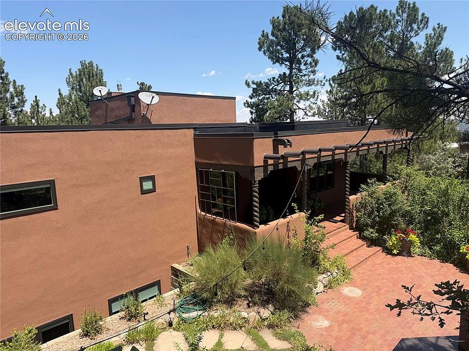 1st image of 2534 Pegasus Dr