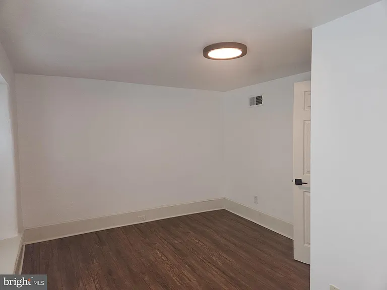 3856 Terrace St — Photo 22