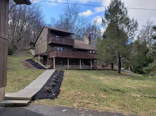 942 Parsons Rd, Troutville, VA 24175