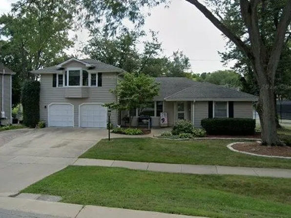 373 Western Ave, Clarendon Hills, IL 60514