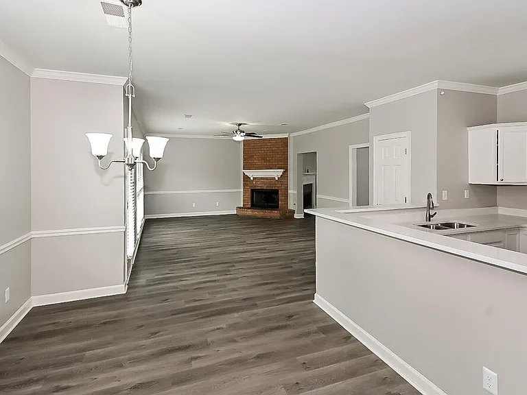 1776 Lichfield Ct — Photo 8