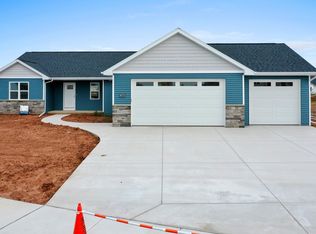 N9272 Touchdown Dr, Appleton, WI 54915