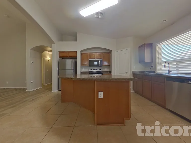 10368 W Atlantis Way — Photo 7