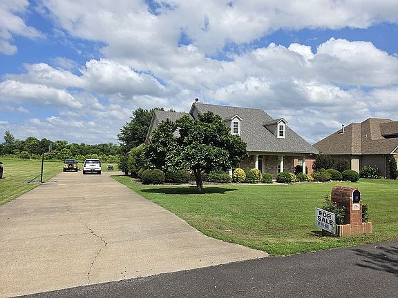 3rd image of 23 River Road Dr E