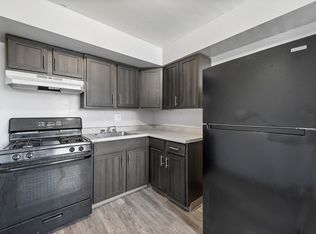 Bentley Manor, Philadelphia, PA 19126