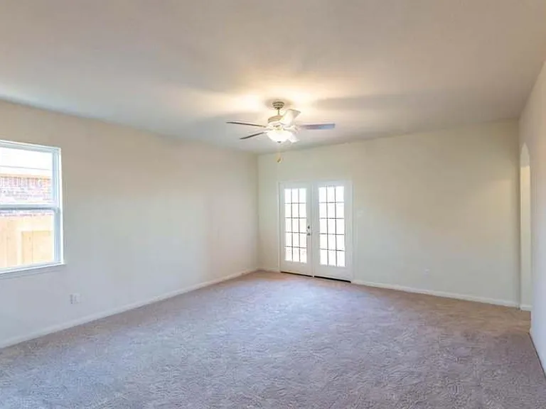 9510 Opal Gates Dr — Photo 4