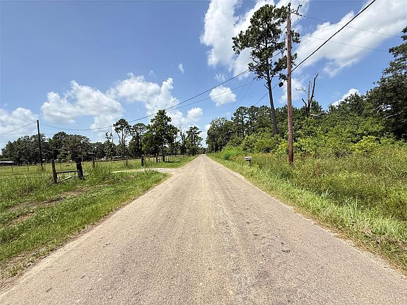 4th image of 528 County Road 823