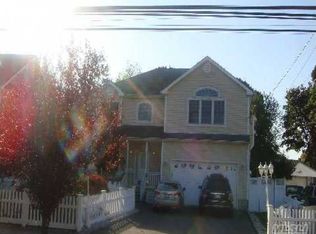 1866 Old Mill Rd, Merrick, NY 11566