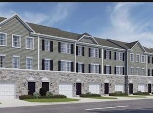 102 Jonagold Dr, Glassboro, NJ 08028