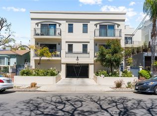 11855 Laurelwood Dr APT 4, Studio City, CA 91604