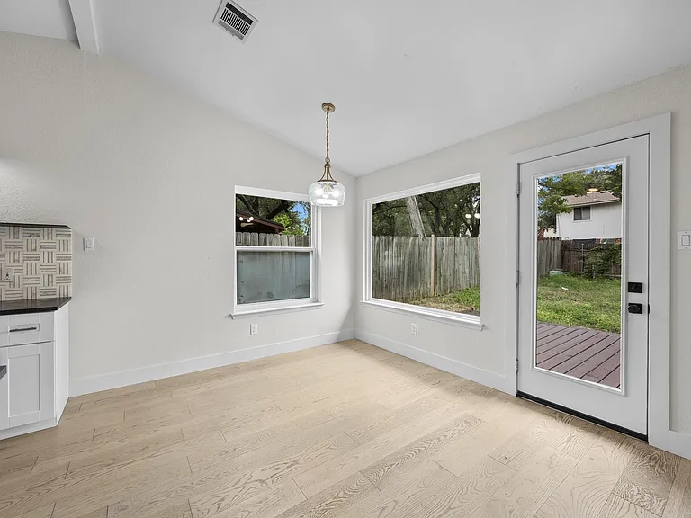 8708 Huebinger Pass — Photo 9