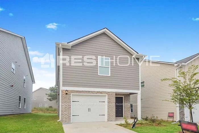 3 bed, 2.5 bath, 1650 sqft, $1,995 — Photo 1