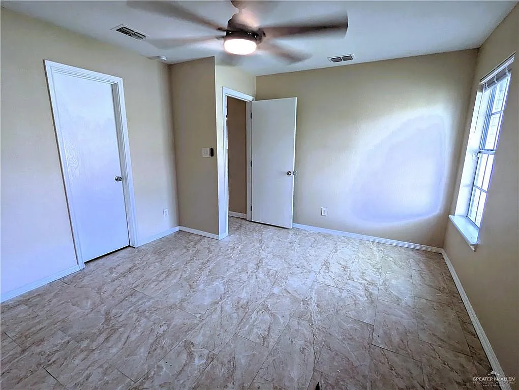 4 bed, 2.0 bath, 1197 sqft, $1,600 — Photo 3
