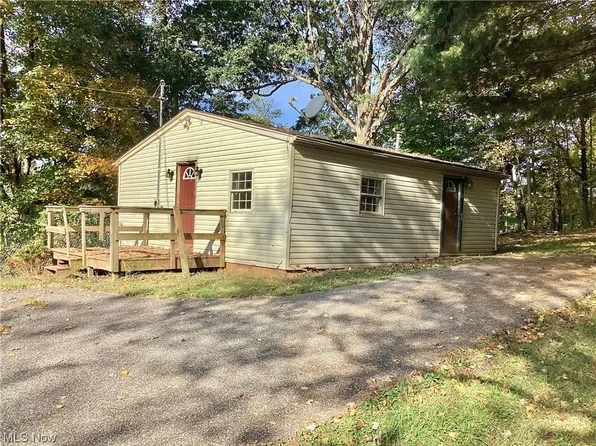 6939 Route 821, Whipple, OH 45788