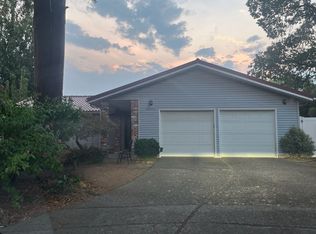 20513 SW Lyon Ct, Beaverton, OR 97078