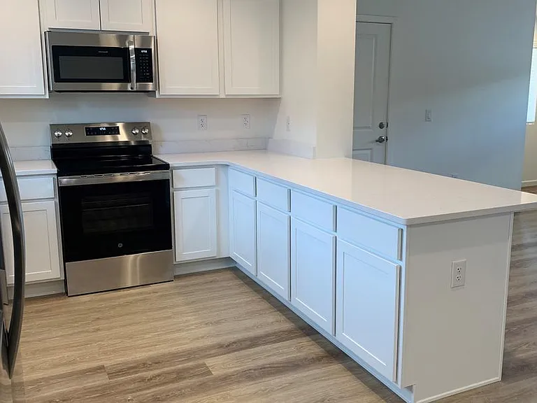 2382 S Clovis Pl — Photo 8