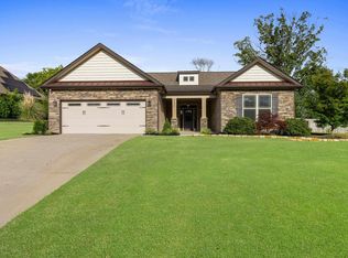 121 Floyd Meadow Dr, Inman, SC 29349