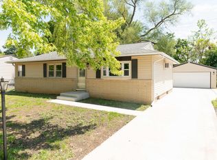 2261 Robinson DRIVE, Beloit, WI 53511
