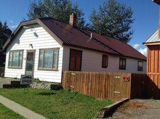 401 1st St N, Cascade, MT 59421