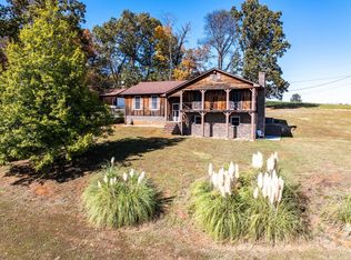 2097 Lindsey Rd, Dandridge, TN 37725