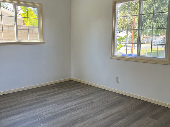 5th image of 10120 Ruoff Ave