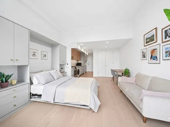 3 Court Sq APT 523, Long Island City, NY 11101