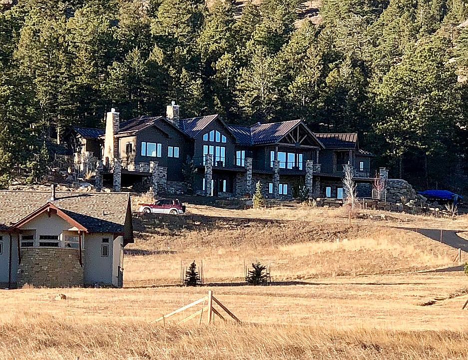 2nd image of 2855 Kiowa Trl