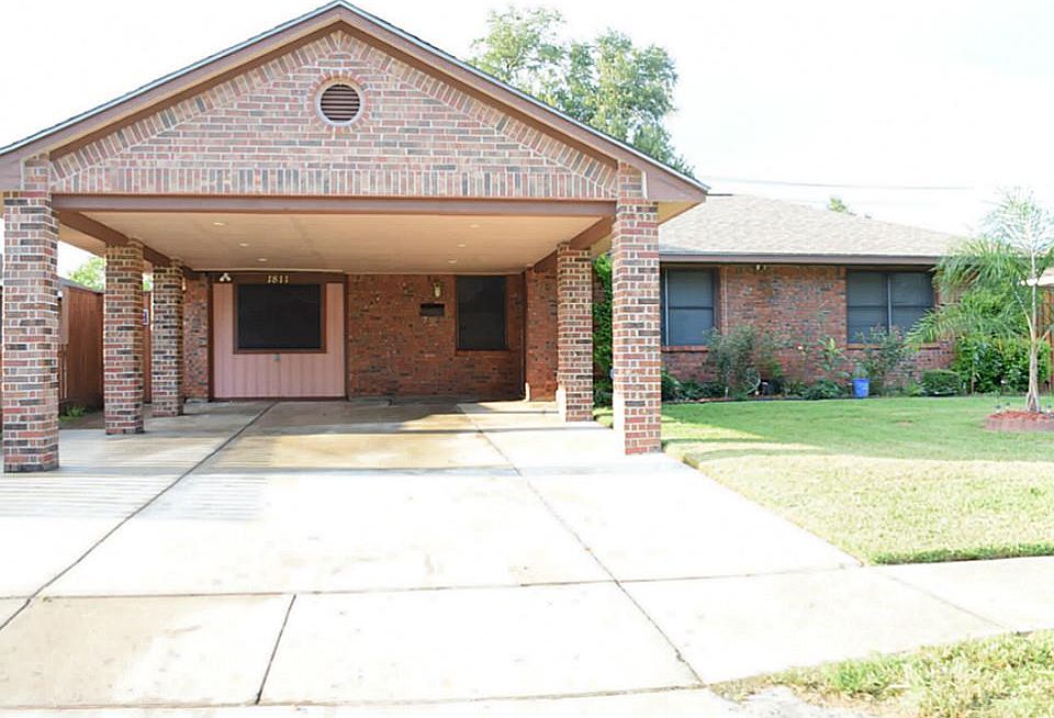 1st image of 1811 E Martha Ln