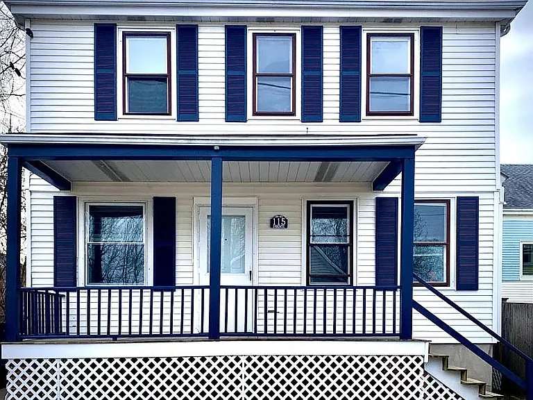 115 Van Zandt Ave #1 — Photo 1