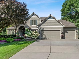 8171 Xene Ln N, Maple Grove, MN 55311