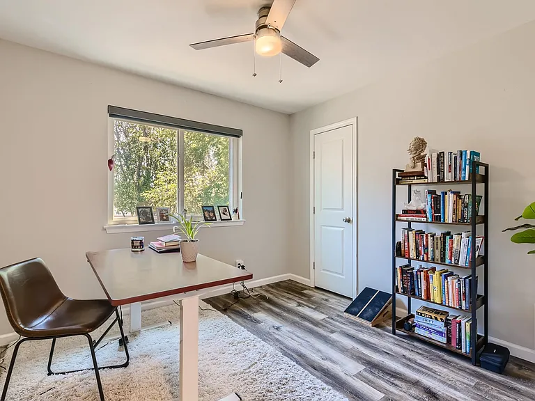 6101 London Dr — Photo 11