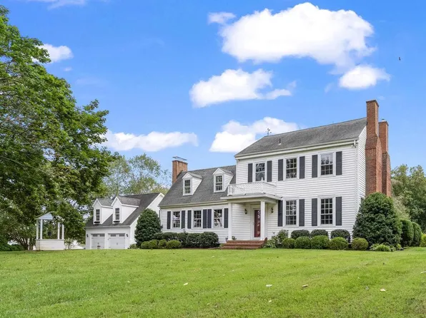 525 Small Reward Rd, Huntingtown, MD 20639