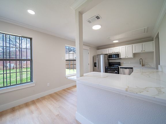 5th image of 6119 Elam Rd