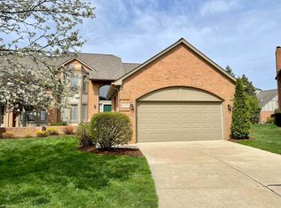 54850 Kingsley Dr #3, Utica, MI 48316