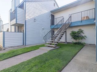 445 Almond Dr APT 80, Lodi, CA 95240
