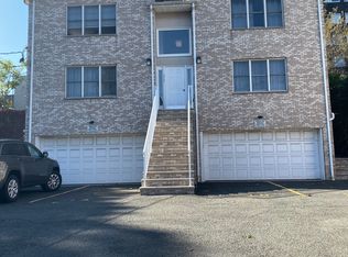 373 Gorge Rd #1A, Cliffside Park, NJ 07010