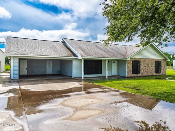 1034 Mitchell Boyer Rd, Breaux Bridge, LA 70517