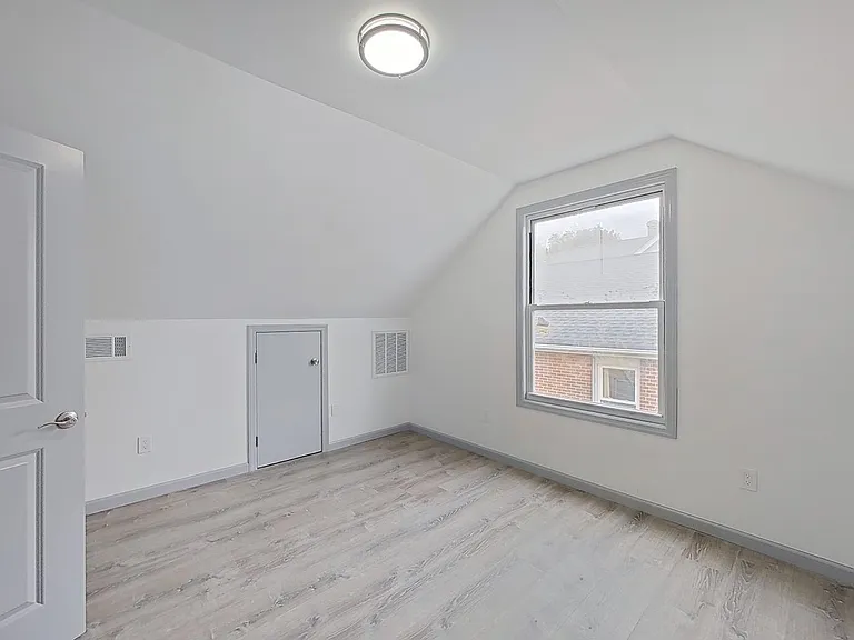 170 Sunset Ave — Photo 10