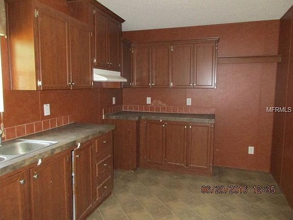 3rd image of 31225 Lakeside Dr
