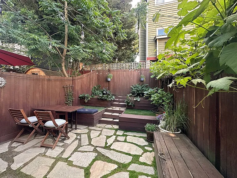 9307 Linden Ave N #D — Photo 4