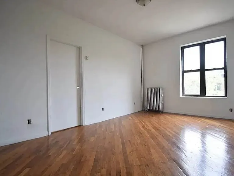 476 Clinton Ave #2G — Photo 5